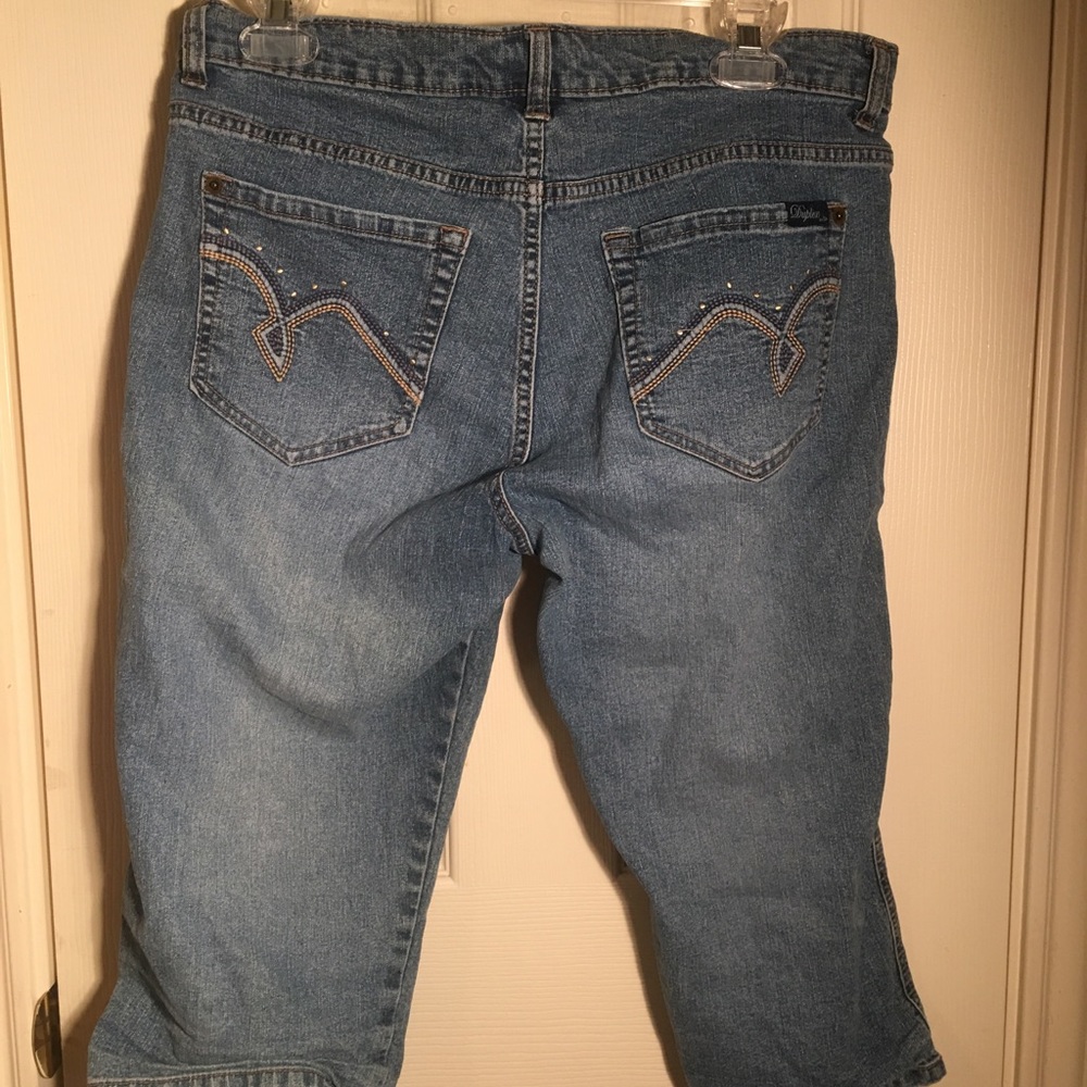 Blue jean Capri